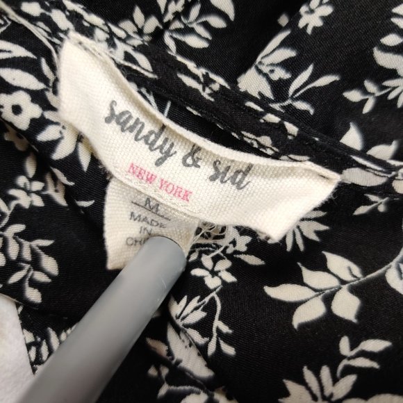 Sandy & Sid womens button down flounced long sleeve shirt black floral top sz M - Picture 3 of 11
